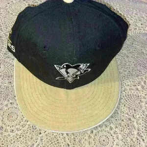 New Era Cap Company youth Pittsburgh Penguins flat brimmed cap